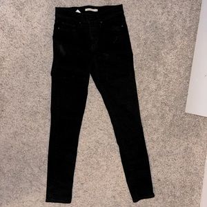 Black Levi’s jeans